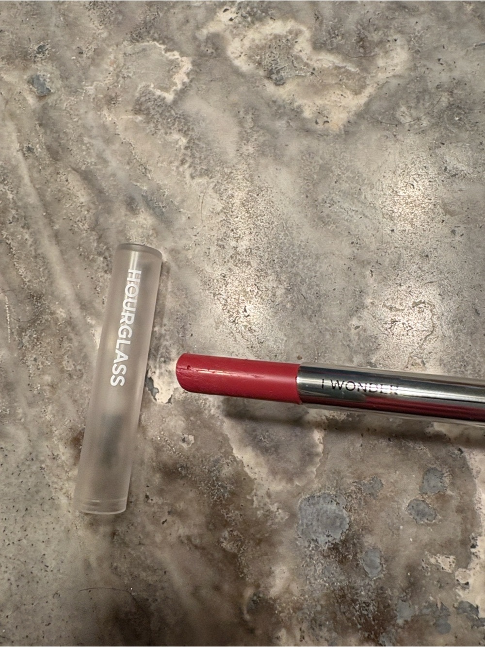 ⭐️LE⭐️DISCONTINUED⭐️Hourglass Confession Ultra Slim High Intensity - I Wonder